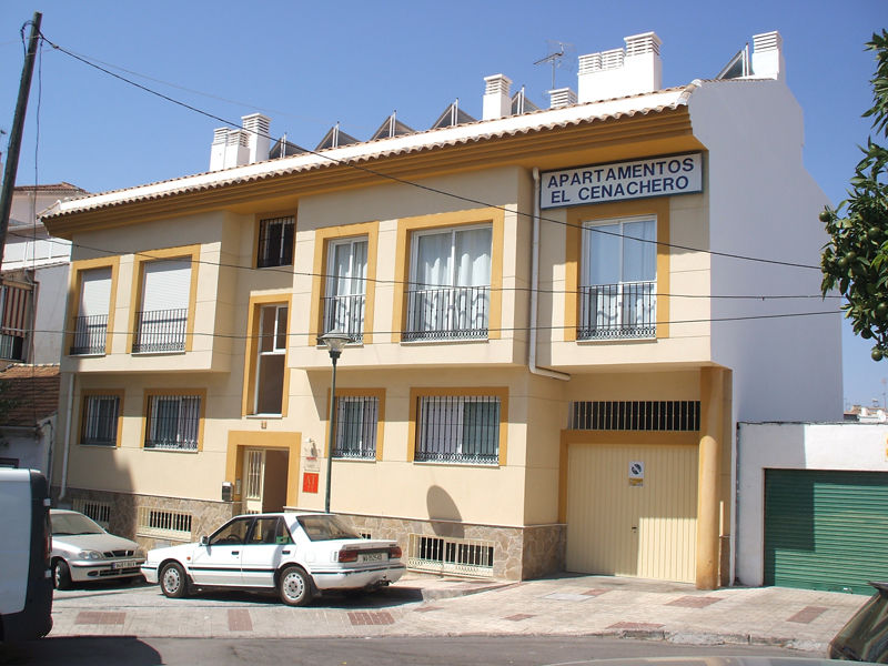 Apartamentos El Cenachero Malaga Exterior photo
